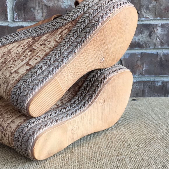 Charles David Leather Wedges - Picture 5 of 8